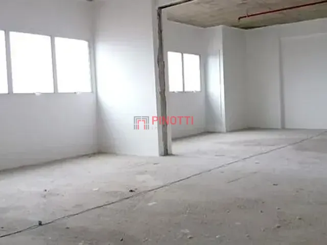 Sala à venda ou para alugar, no bairro Centro em São Bernardo do Campo