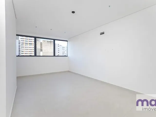 Sala com 45m², à venda, no bairro Centro em Curitiba