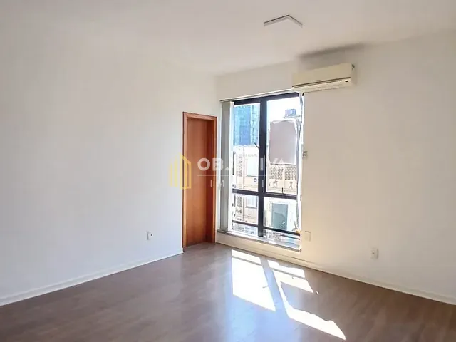 Sala para alugar, no bairro Auxiliadora em Porto Alegre