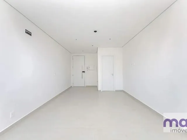 Sala com 45m², à venda, no bairro Centro em Curitiba