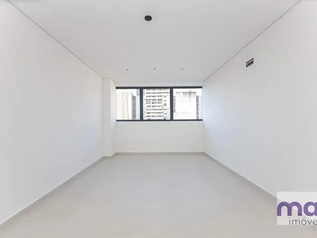 Sala com 45m², à venda, no bairro Centro em Curitiba