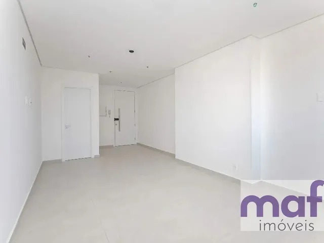 Sala com 45m², para alugar, no bairro Centro em Curitiba
