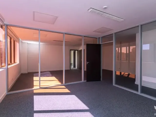 Sala à venda, no bairro Centro em Curitiba
