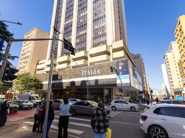 Sala à venda, no bairro Centro em Curitiba