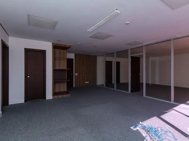 Sala à venda, no bairro Centro em Curitiba
