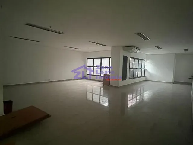 Sala à venda, no bairro Vila Carrão em São Paulo