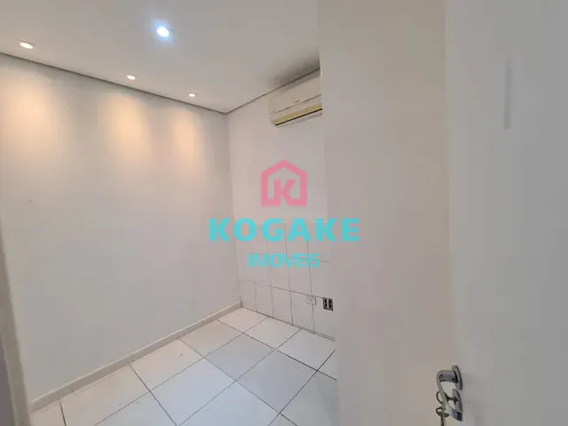 Sala com 65m², para alugar, no bairro Vila Adyana em São José dos Campos
