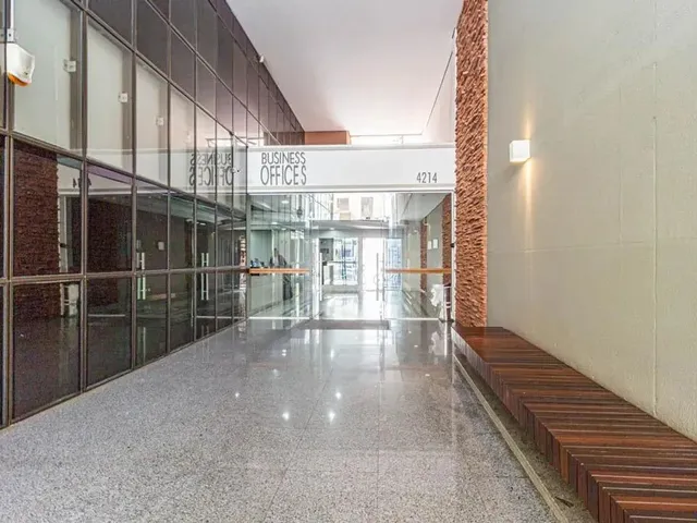 Sala à venda, no bairro Batel em Curitiba