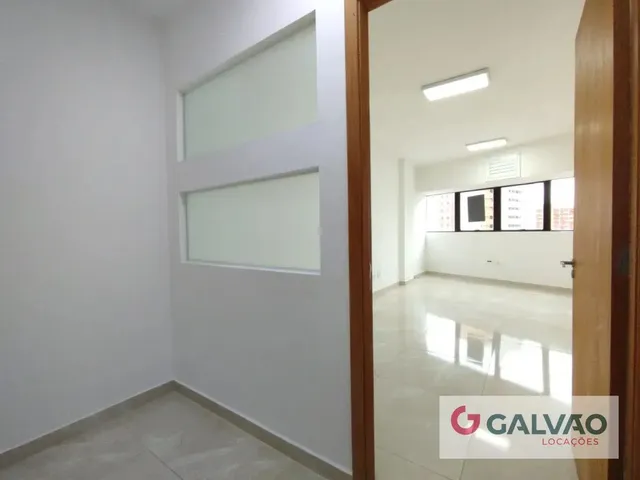 Sala para alugar, no bairro Água Verde em Curitiba