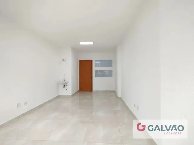 Sala para alugar, no bairro Água Verde em Curitiba