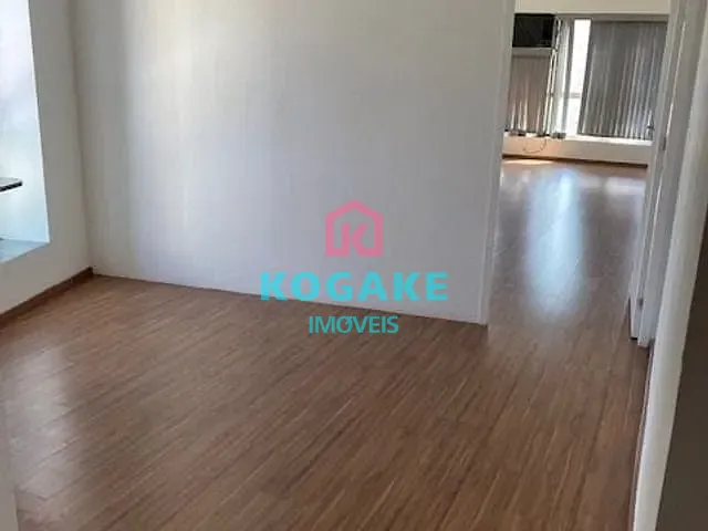 Sala à venda ou para alugar, no bairro Centro em São José dos Campos