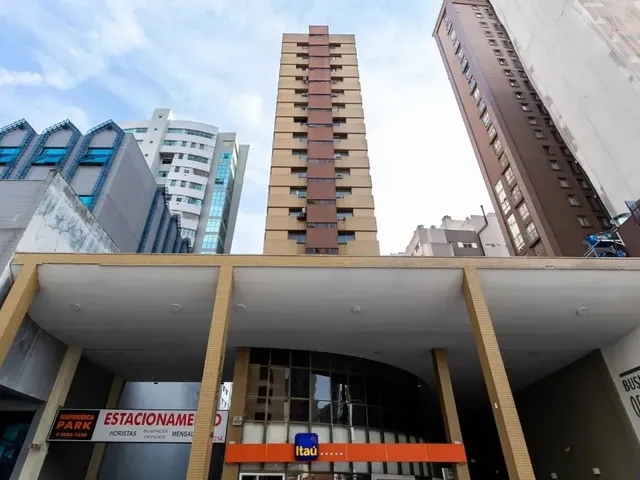 Sala para alugar, no bairro Batel em Curitiba