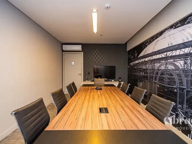 Sala para alugar, no bairro Água Verde em Curitiba