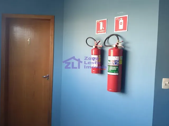 Sala para alugar, no bairro Vila Nova Manchester em São Paulo
