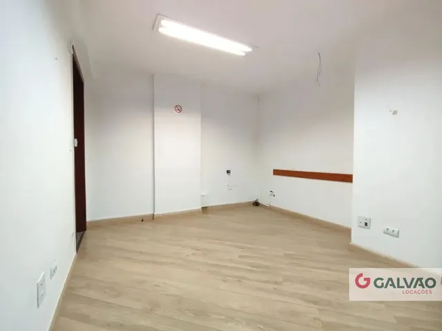 Sala para alugar, no bairro Centro em Curitiba