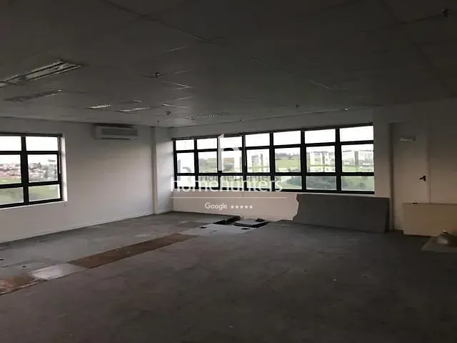 Laje com 340m², para alugar, no bairro Vila Brandina em Campinas