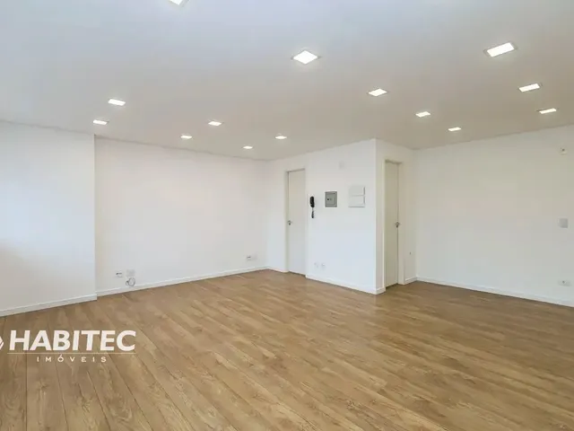 Sala para alugar, no bairro Centro Cívico em Curitiba