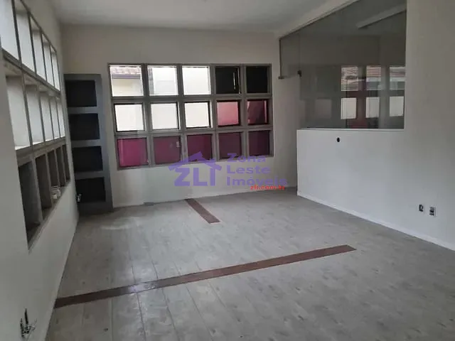 Sala com 45m², para alugar, no bairro Vila Regente Feijó em São Paulo