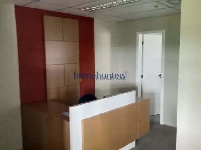 Sala com 340m², para alugar, no bairro Vila Brandina em Campinas