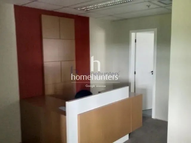 Sala com 340m², para alugar, no bairro Vila Brandina em Campinas