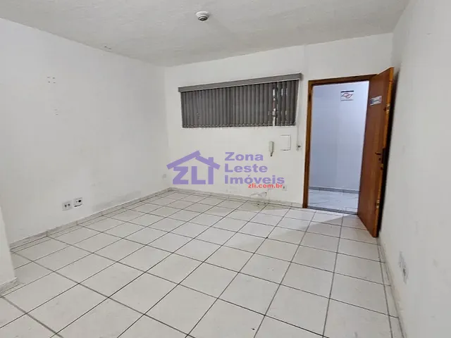 Sala para alugar, no bairro Vila Marieta em São Paulo