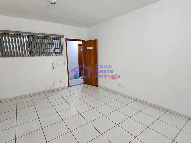Sala para alugar, no bairro Vila Marieta em São Paulo