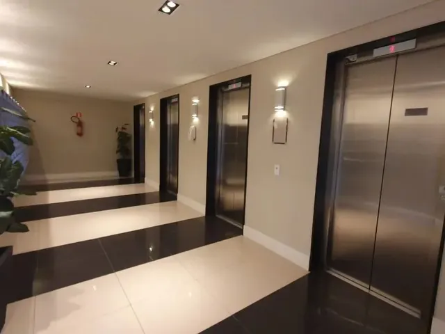 Sala 1 quarto e 1 banheiro, à venda, no bairro Portão em Curitiba