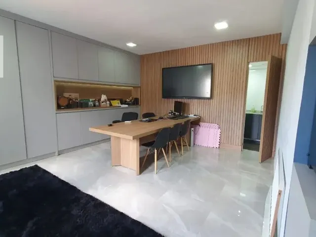 Sala 1 quarto e 1 banheiro, à venda, no bairro Portão em Curitiba