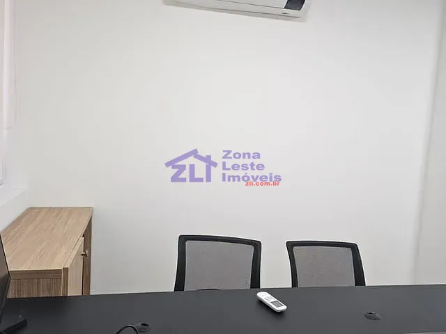 Sala para alugar, no bairro Vila Carrão em São Paulo