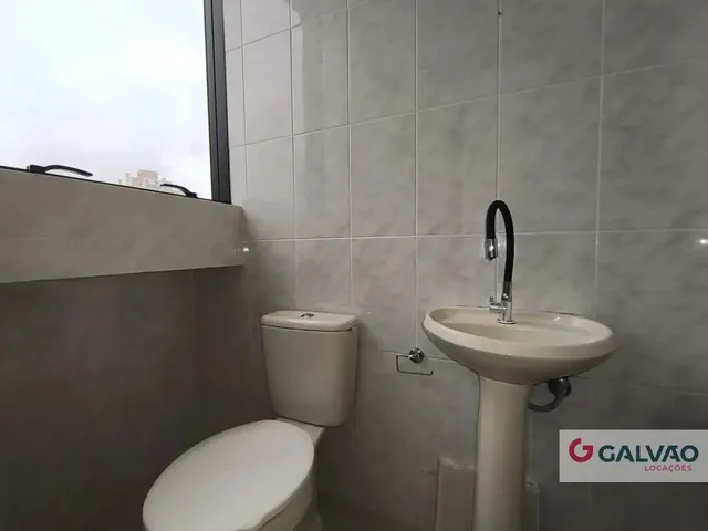 Sala para alugar, no bairro Ahú em Curitiba