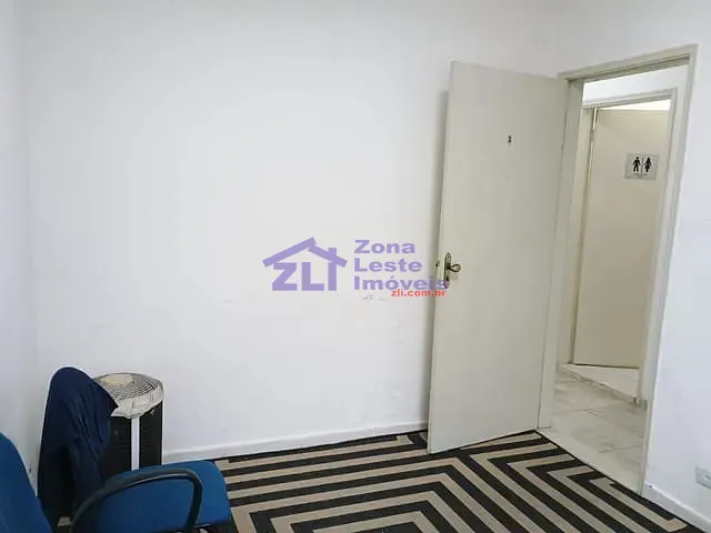 Sala com 15m², para alugar, no bairro Chácara Mafalda em São Paulo