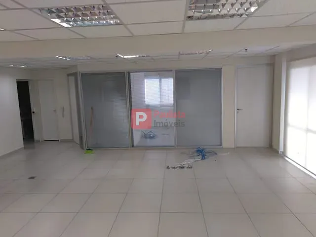 Sala com 150m², para alugar, no bairro Vila Almeida em São Paulo