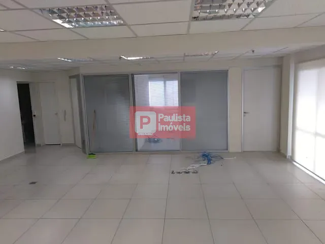 Sala com 150m², para alugar, no bairro Vila Almeida em São Paulo
