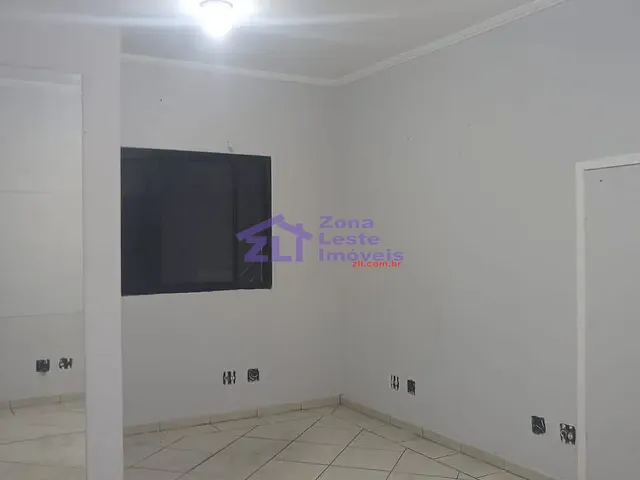 Sala para alugar, no bairro Sítio Pinheirinho em São Paulo