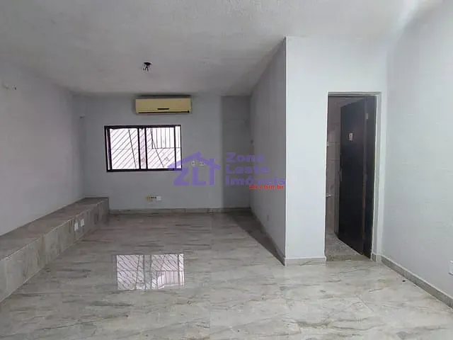 Sala para alugar, no bairro Sítio Pinheirinho em São Paulo