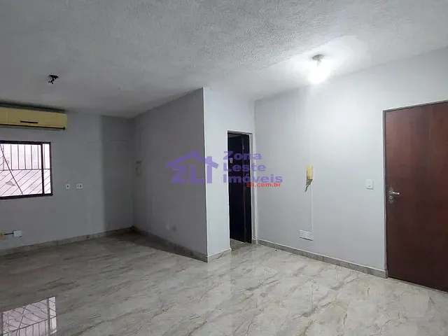 Sala para alugar, no bairro Sítio Pinheirinho em São Paulo