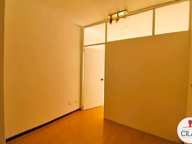 Sala para alugar, no bairro Mercês em Curitiba