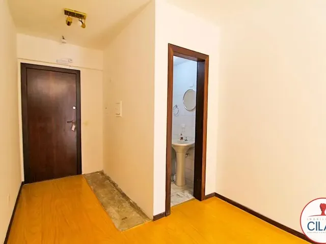 Sala para alugar, no bairro Mercês em Curitiba