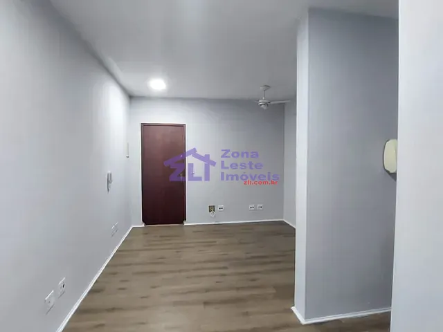 Sala para alugar, no bairro Sítio Pinheirinho em São Paulo