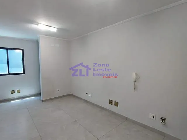 Sala para alugar, no bairro Sítio Pinheirinho em São Paulo