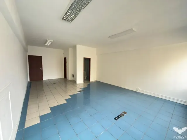 Sala à venda, no bairro Centro em Curitiba