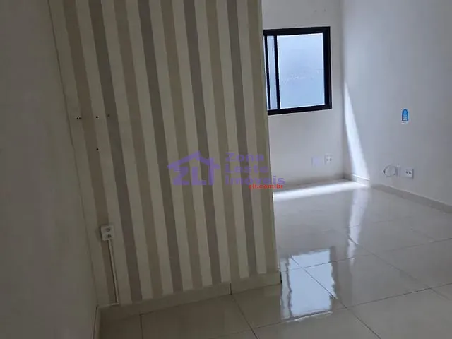 Sala para alugar, no bairro Sítio Pinheirinho em São Paulo