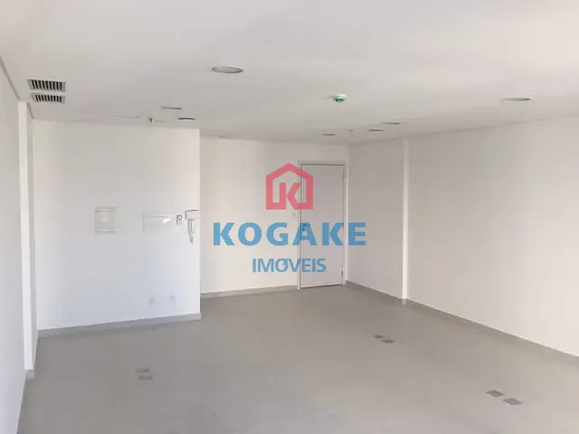 Sala à venda, no bairro Parque Residencial Aquarius em São José dos Campos