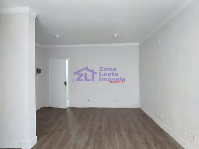 Sala para alugar, no bairro Sítio Pinheirinho em São Paulo