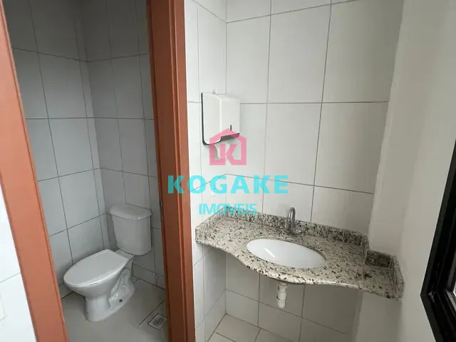 Sala à venda ou para alugar, no bairro Centro em São José dos Campos