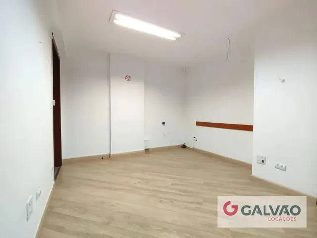 Sala para alugar, no bairro Centro em Curitiba