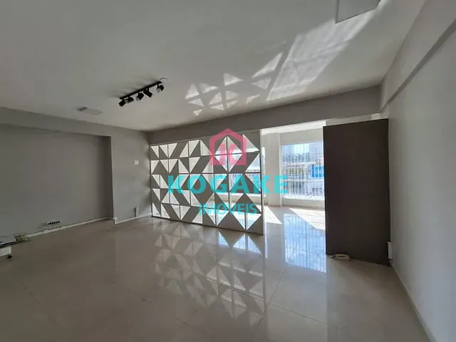Sala à venda ou para alugar, no bairro Centro em São José dos Campos