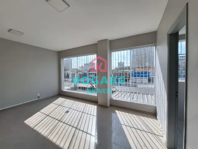 Sala à venda ou para alugar, no bairro Centro em São José dos Campos