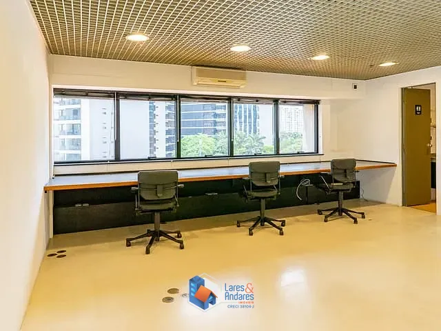 Sala com 45m², à venda, no bairro Vila Olímpia em São Paulo