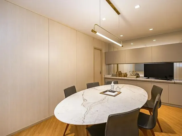 Sala à venda, no bairro Centro em Curitiba